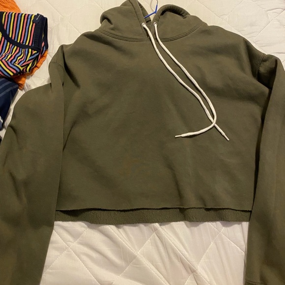 Mint condition wild Fable cropped hoodie olive green